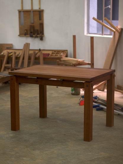 Floating Table