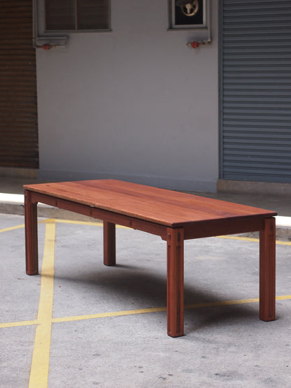 Floating Table
